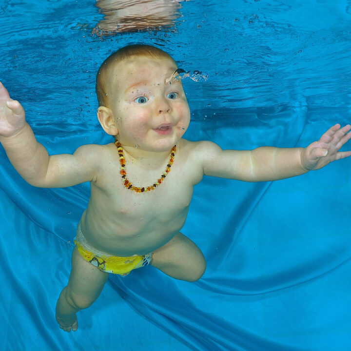Wassergewöhnung und Spaß für Säuglinge und Kleinkinder von 3 Monaten bis 3 Jahre.